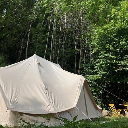 Grande Tente Tipi En Pleine Foret Burzet Luaran gambar